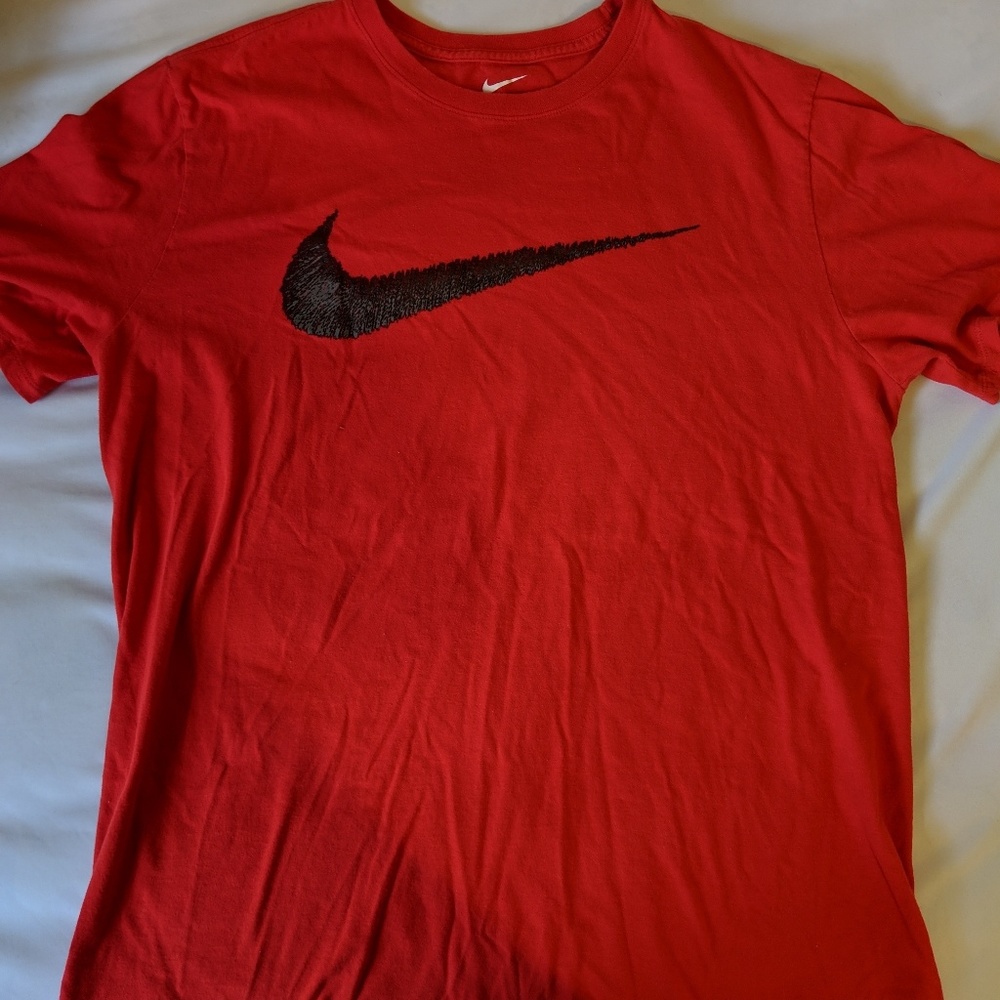 Nike "Swoosh" Mens Casual T-shirt Red/Black XL